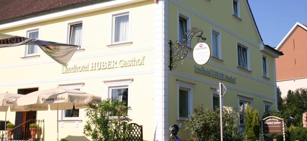 Landhotel Gasthof Huber Merching エクステリア 写真