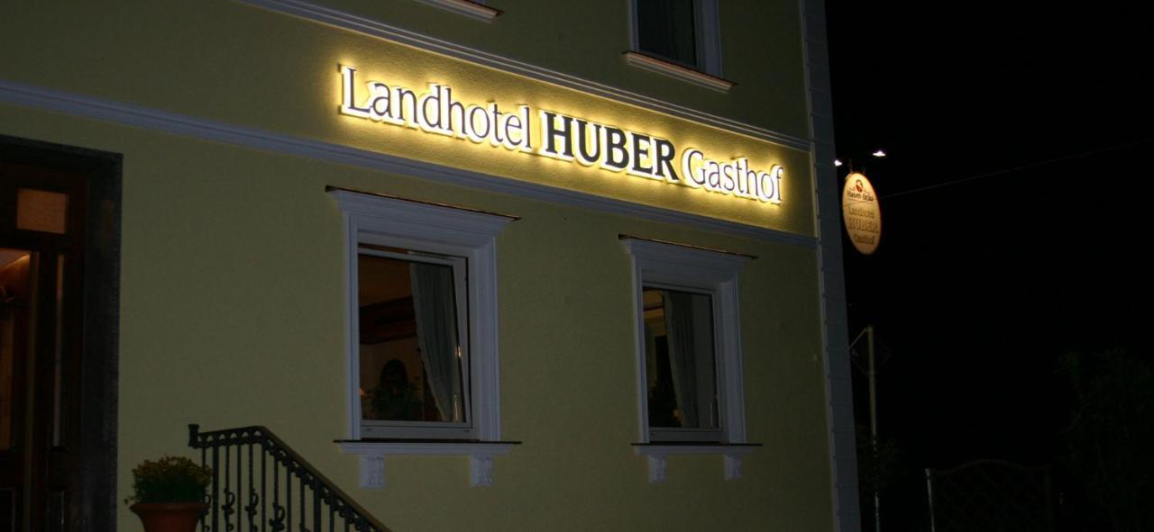 Landhotel Gasthof Huber Merching エクステリア 写真