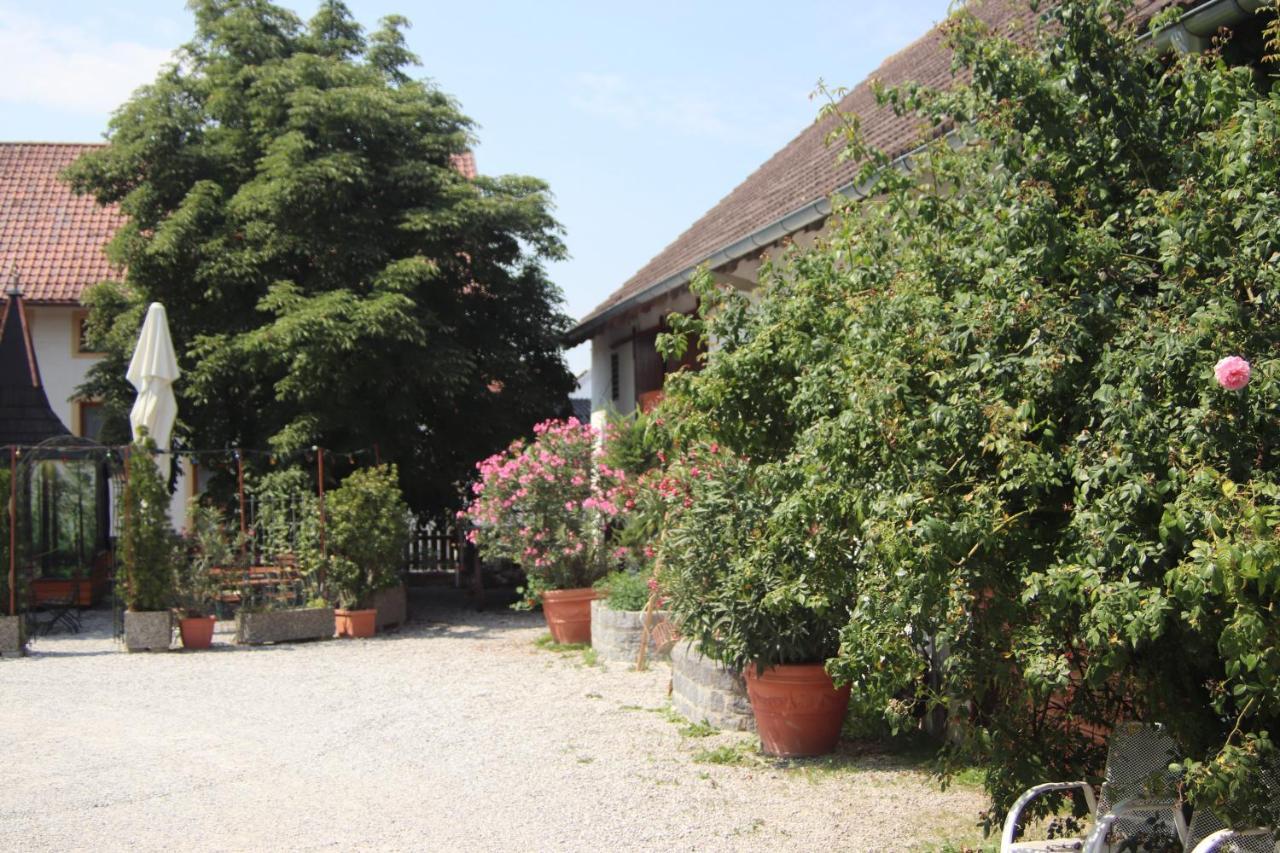 Landhotel Gasthof Huber Merching エクステリア 写真