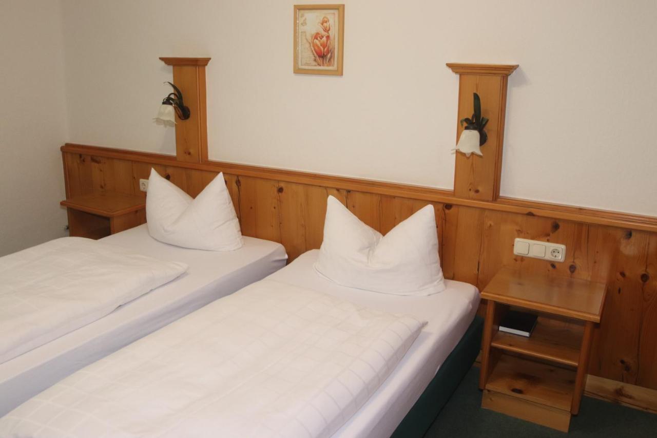 Landhotel Gasthof Huber Merching エクステリア 写真