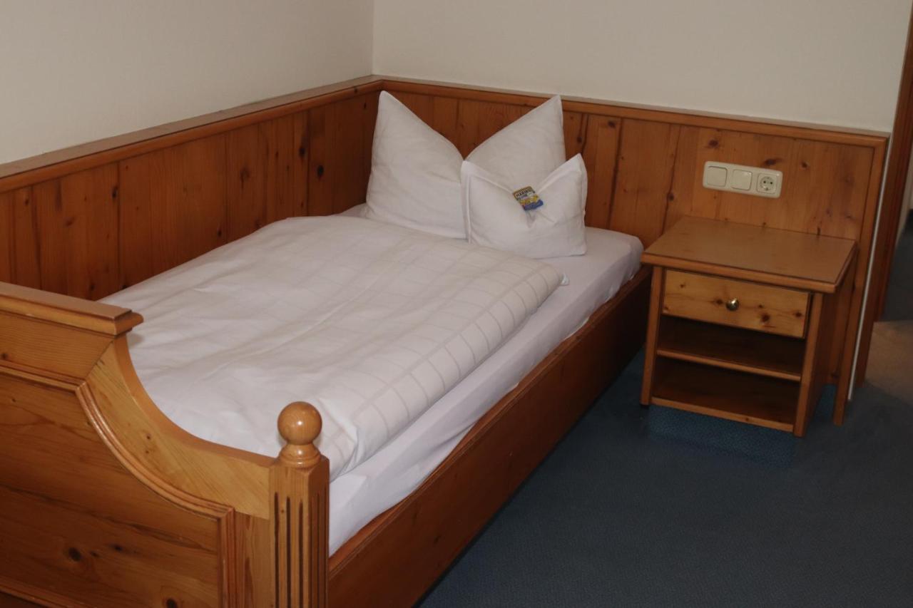 Landhotel Gasthof Huber Merching エクステリア 写真