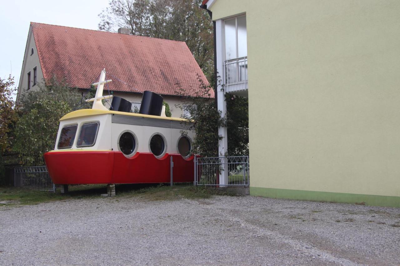Landhotel Gasthof Huber Merching エクステリア 写真
